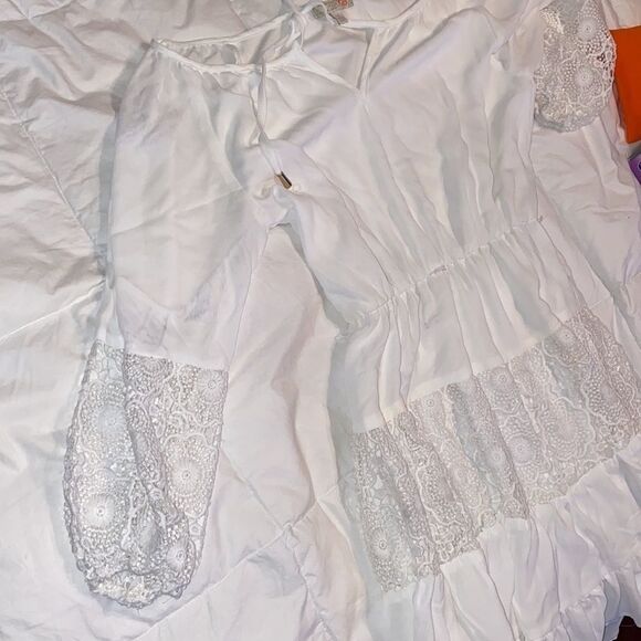 #225 Lace dress  - Picture 11 of 11